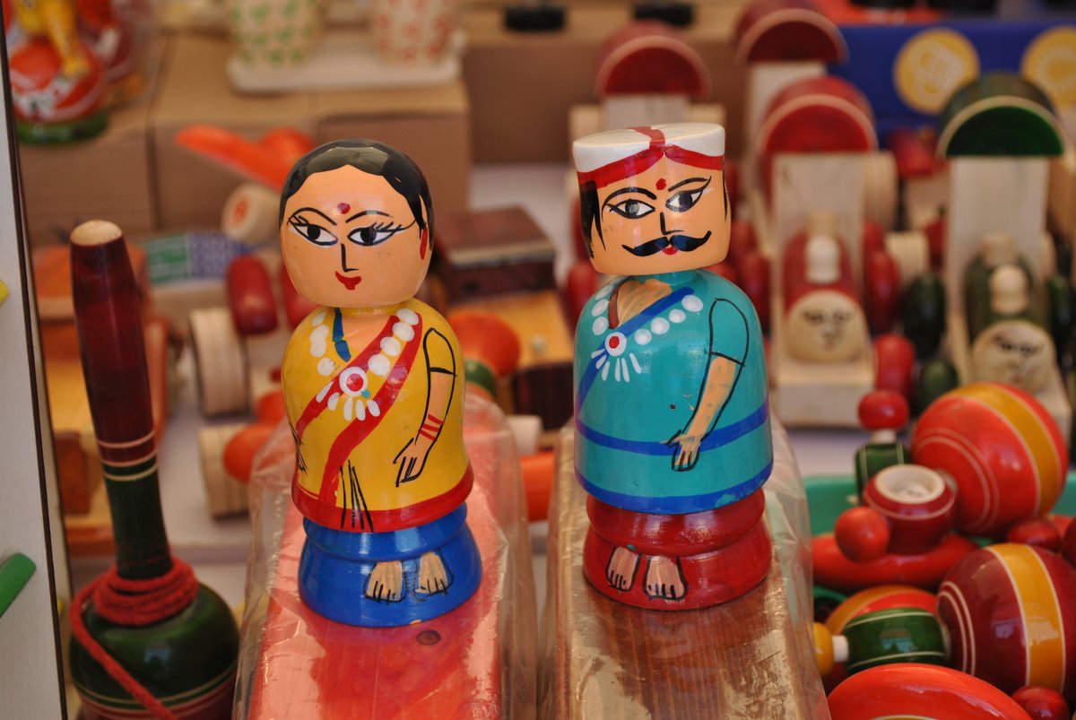 MoRD_GoI's tweet photo. Immerse yourself in the kaleidoscope of Indian culture, where diversity meets elegance. Explore the dazzling array of vibrant products at Saras Aajeevika Mela 2024, a symphony of colors, crafts, and Swadeshi creativity.

📍Leisure Valley, Ground Park, Sector 29, Gurugram
🗓️Till 29th October, 2024
⏰11:00 AM to 9:30 PM
Free Entry & Parking

#MoRD #SarasMeinHum #Gurugram #SarasAajeevikaMela #Saras #SarasMela #VocalForLocal #LocalToGlobal