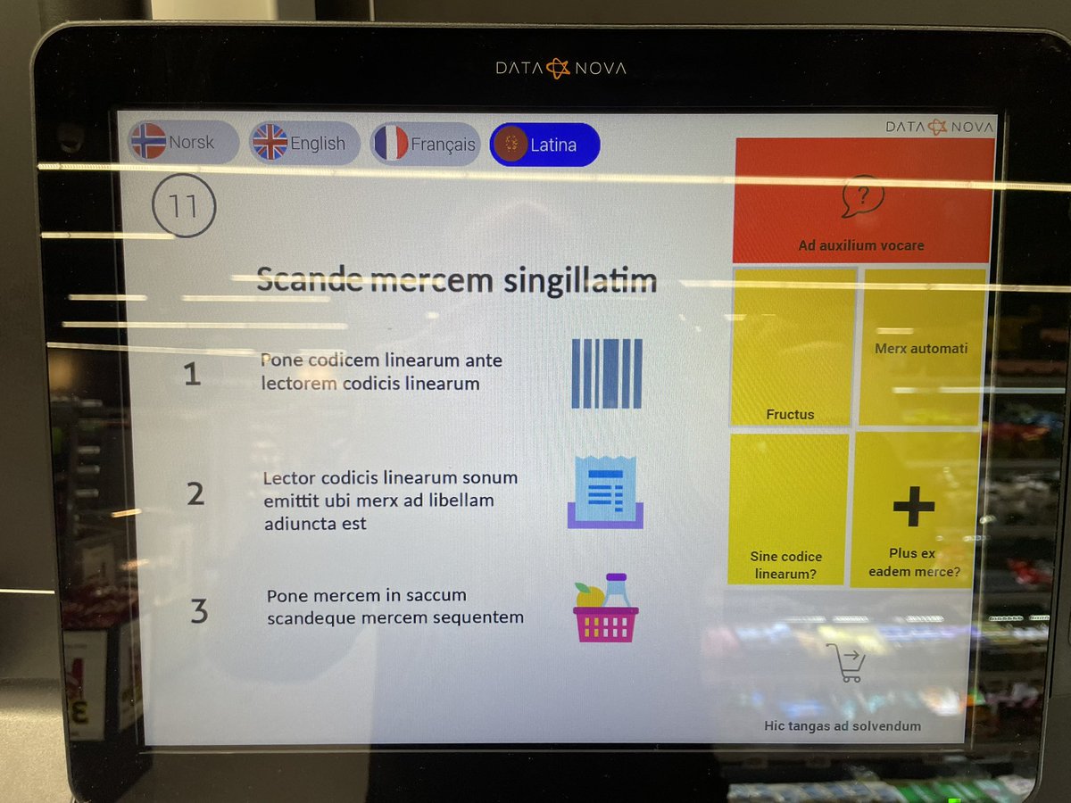 JSarmola's tweet photo. Lauantaiaamu norjalaisessa lähikaupassa. Itsepalvelukassan kielivalikoima päräytti: tarjolla oli myös latina.

#itsepalvelu #kielitaito #latina https://t.co/dm8pP9R2q5