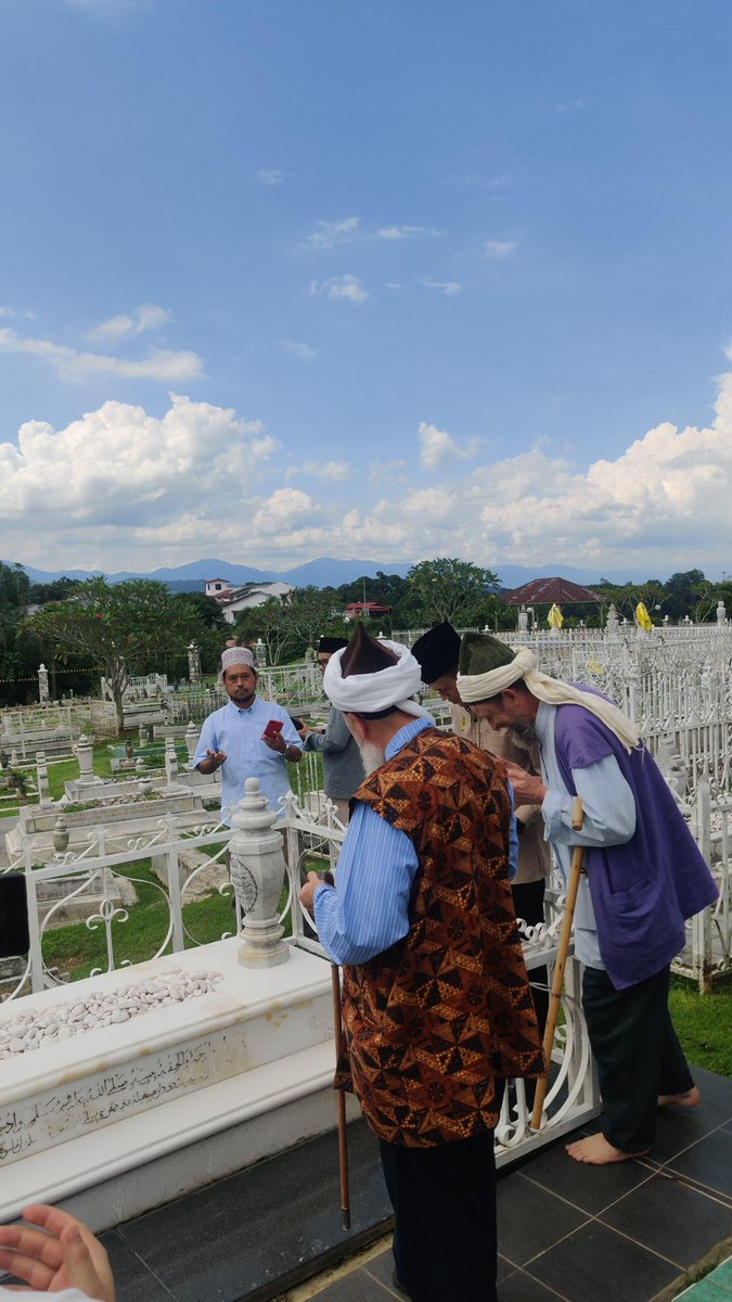 Shaykh Muhammad Adil tweet media