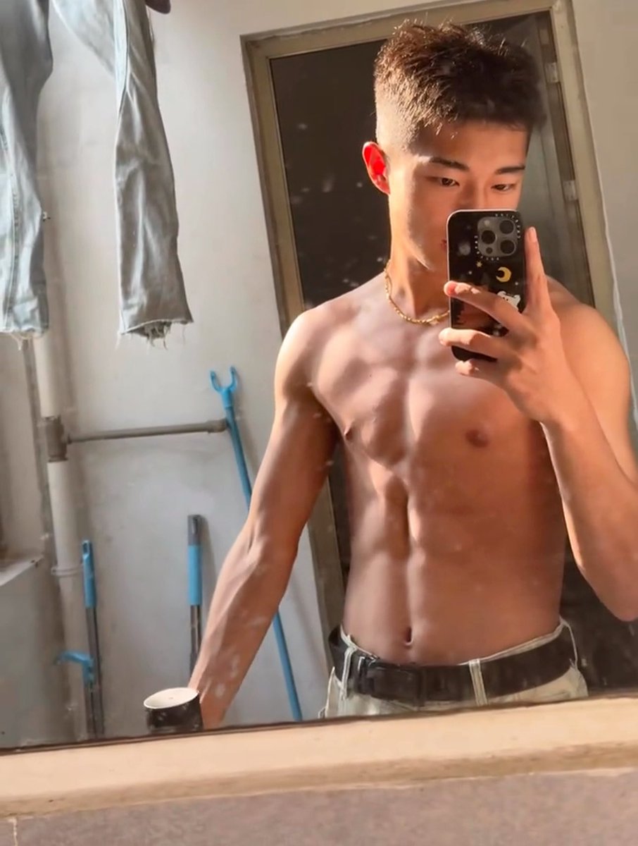小李不讲理 tweet media