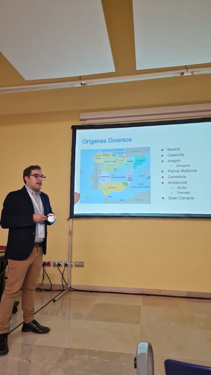 📣Presentación del grupo de Jóvenes de #AECPAL en el congreso #Secpal2024 por su líder <a href="/daniel_f_rob/">Daniel Fernandez -Cuidados Paliativos-</a> 
Estamos muy orgullosos de vuestro trabajo y la gran aportación que hacéis a los #CuidadosPaliativos seguimos 🫶🏻