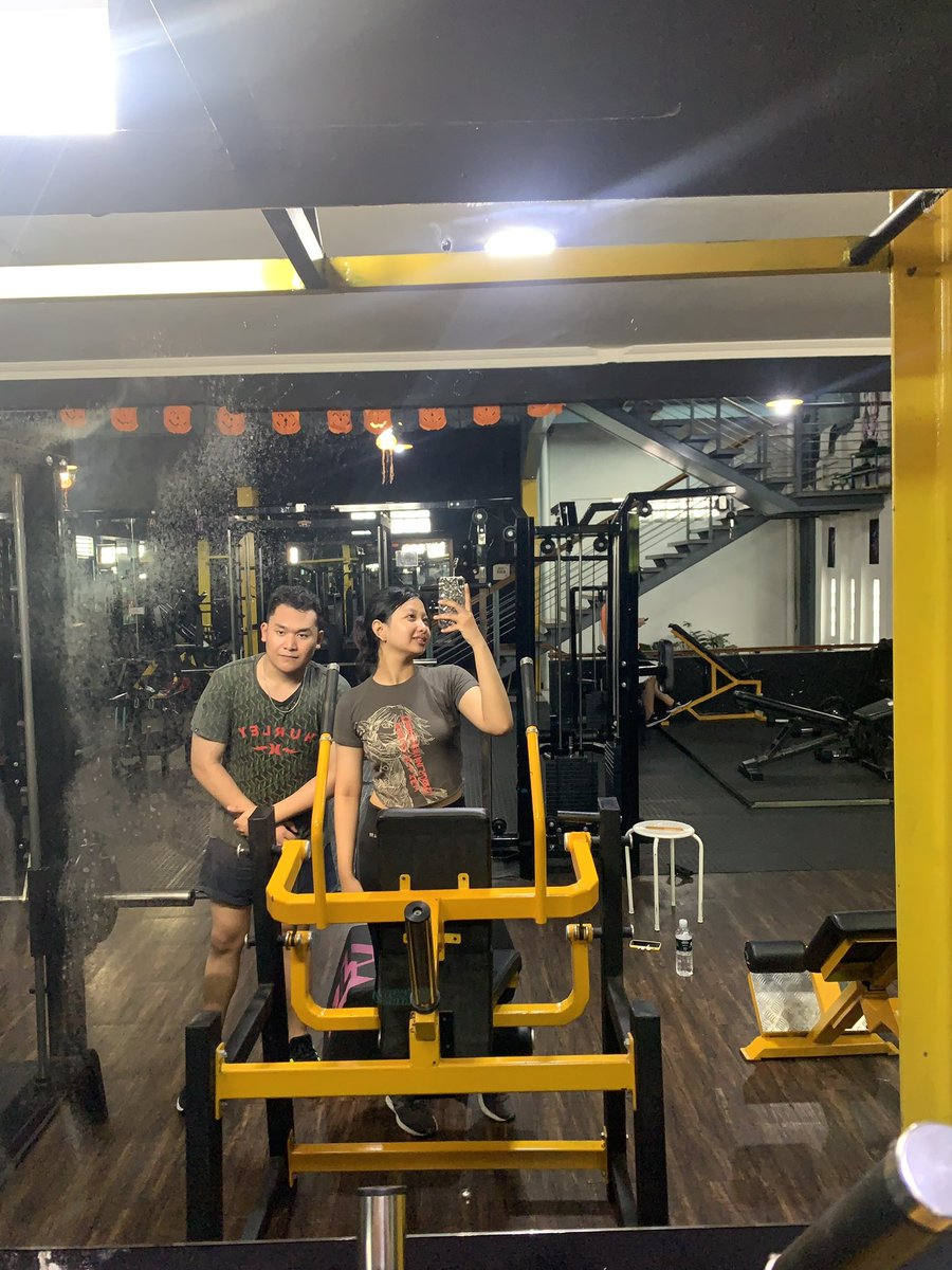 Bugybhagas's tweet photo. fomo nge gym https://t.co/suWUAXu2Qa