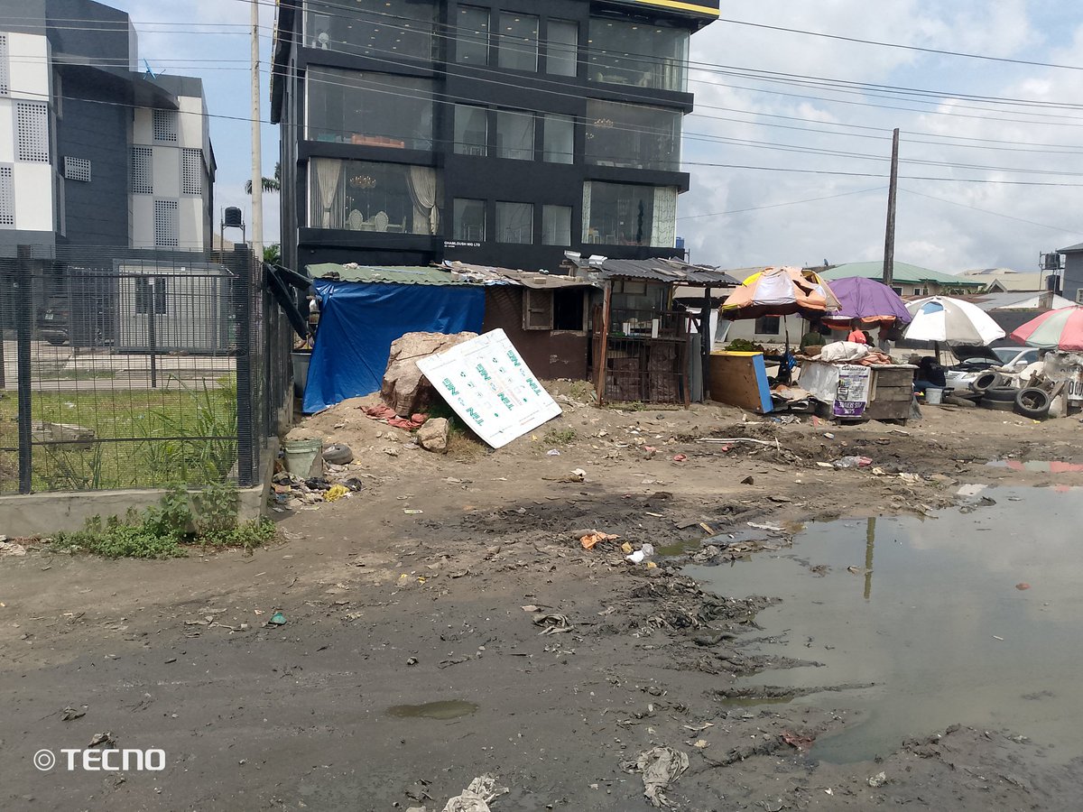 Tkoya01's tweet photo. @tokunbo_wahab Sir, have you seen the set back on the Ajah expressway opposite Royal Gardens Estate. From Child of Promise all the way to the Traffic light at Abraham Adesanya junction, has become a heaven of shanties, illegal structures that have defaced the aesthetics. https://t.co/Yyi8z1zkuX