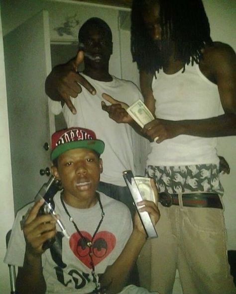 el akavado/el k lo krikrika               
@KouSeaVt <a href="/mokkusito/">⚙🥩 Moku ꒰ MIERDONES ꒱</a>