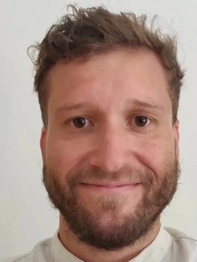 murgenetemplar's tweet photo. Dit is Harry Pettit, die binnen de Radboud Universiteit meewerkt aan verdere polarisatie door een vertegenwoordiger van een elders verboden organisatie het geweld tegen Joden laat aanmoedigen. Wees geen Harry. https://t.co/h4RYGrxRRS