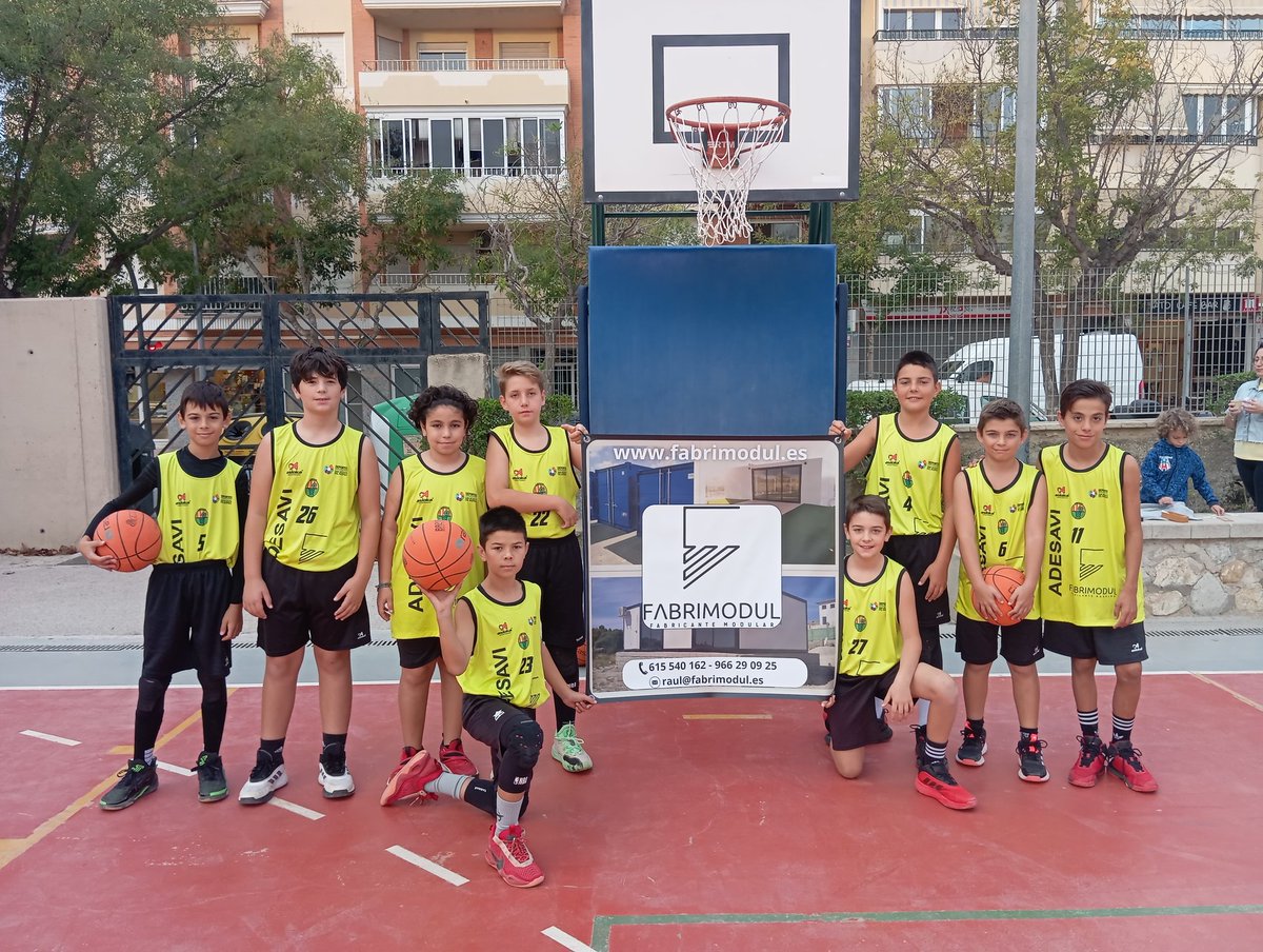 CDADESAVI's tweet photo. Final Alevin Fabrimodul @CDADESAVI 47-7 @CBTERRALFAS . #AdesaviYellowBoys https://t.co/xLLRZAHiWl