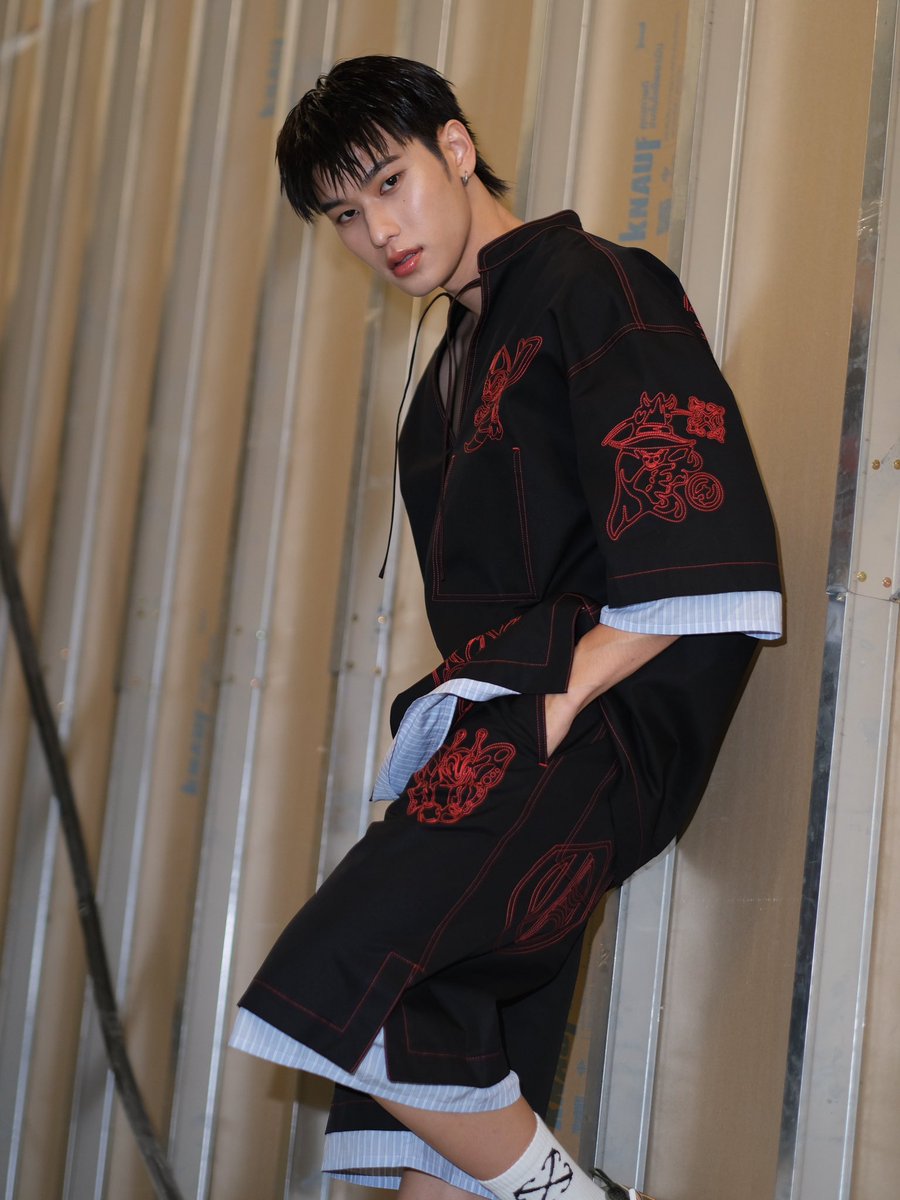 OPENLABEL_TH's tweet image. ZOOM OUT 😎
OFFWHITE x OFFROAD
@off____white #OffWhite
#OFFWHITEWINTER2024xOFFROAD
#OffWhiteBangkok #OffWhiteCommunity