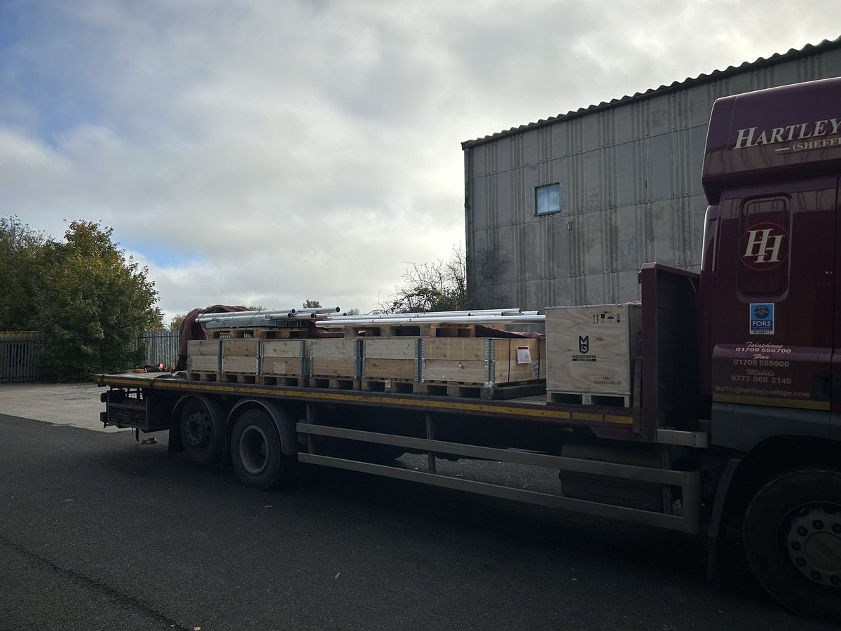 MosdorferRail's tweet photo. Tensorex C+, Cantilevers and other OLE equipment on its way to Heaton Park and Hagside for the Manchester Metro PSU project https://t.co/WUTBMEIvML
