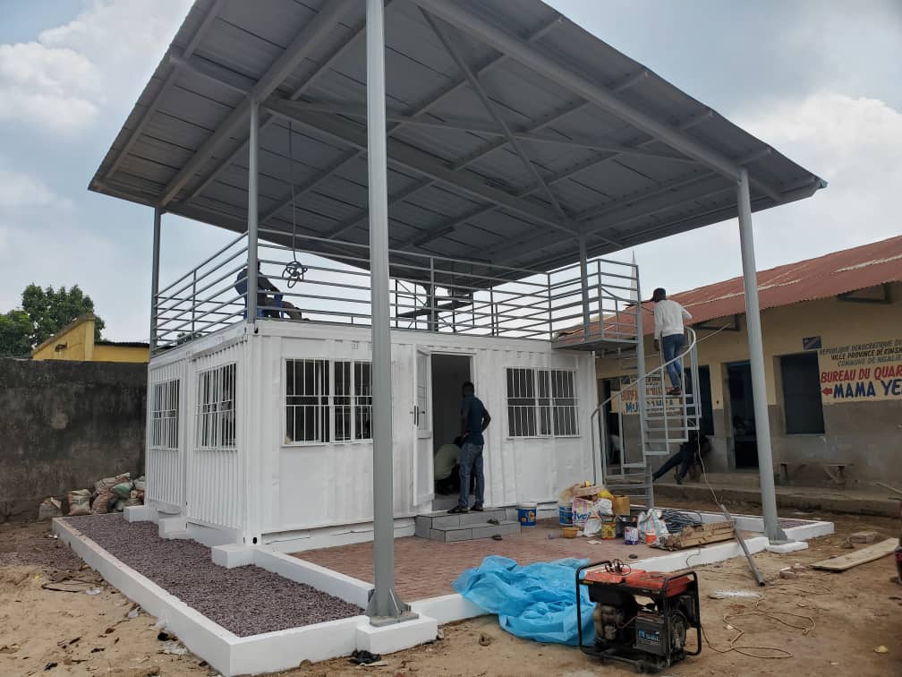 arsene_botchesa's tweet photo. J'ai récemment participé à un projet de construction d'une maison en métal, une expérience qui a renforcé mes compétences. Ce projet m'a permis de maîtriser les techniques de construction métallique et de travailler en équipe avec l'Ir @Mankela243. 

#Suivez_mon_regard ✍️😌 https://t.co/RN0kiCFyEB