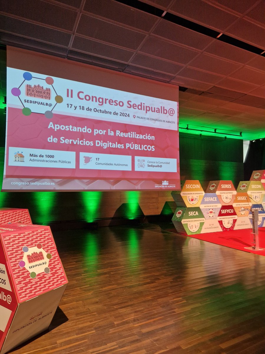 ant_dOlmoAl's tweet photo. Dos anys després, compartim novament projectes i experiències en matèria de transformació digital de les AAPP en #IICongresoSedipualba https://t.co/juaIqd1iBR