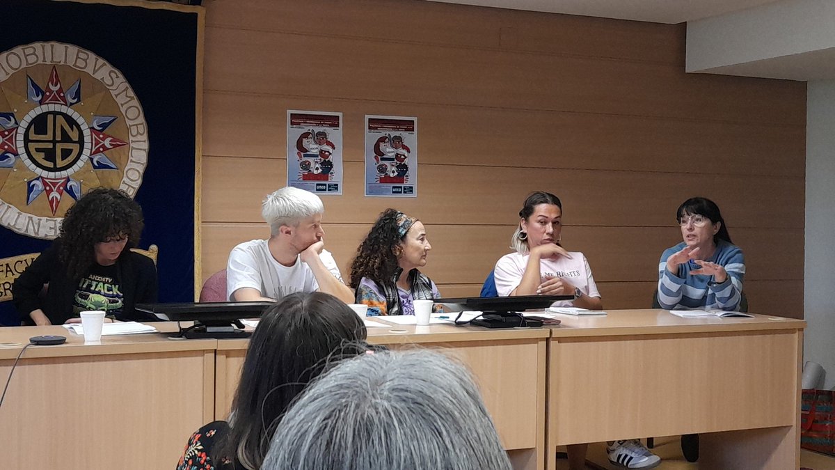 En los últimos 5 años han aparecido cerca de 20 organizaciones en torno a la trata, con un modelo d víctimas que marca la administración con discursos abolicionista q no distingue entre trata y prostitución. 
Carmen Meneses. 

Empresas privadas jugosas de la intervención social.