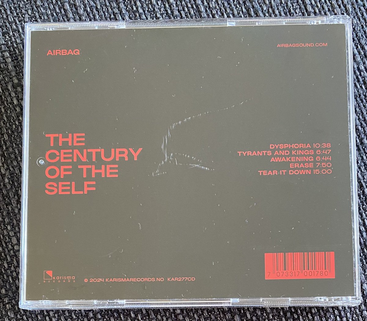 They have done it again, #Airbag from #Norway most recent release #TheCenturyOfTheSelf is excellent! Beautiful, atmospheric, and Pink Floydish album that will grow on you for a long time. Essential addition to my #prog collection! <a href="/KarismaRecords/">Karisma Records</a>