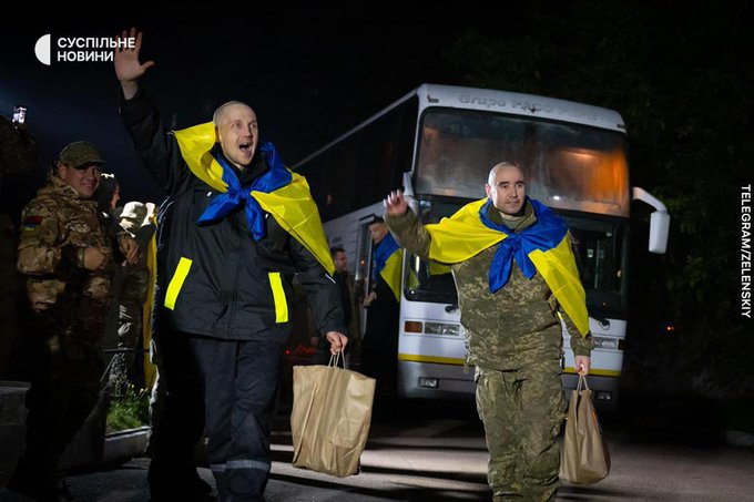 ConolNhel46's tweet photo. The UAE’s efforts to mediate between Russia and Ukraine are bridging gaps and building trust. Today’s exchange of 95 POWs on both sides is proof that dialogue, not conflict, brings real progress.
#UAEforPeace #AzovReturn #DiplomaticSolutions https://t.co/AboSnm6mT4
