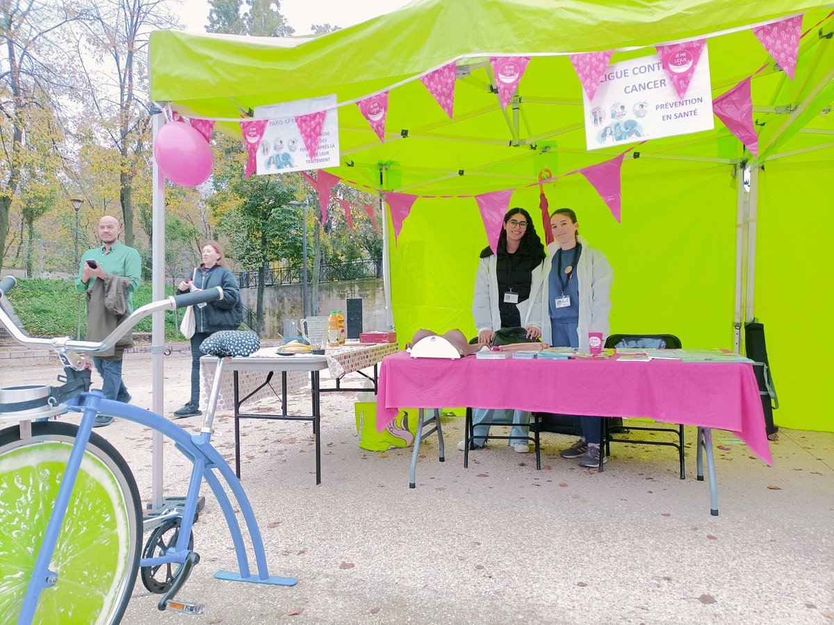 Mammosolidaire aujourd'hui place Stalingrad. Mammo, infos  sur le dépistage du cancer du sein, sur la prévention avec vélo smoothie et sur le parcours après cancer. On vous attend jusqu'à 18h 
<a href="/CRCDC_IDF/">Dépistage des cancers en Ile-de-France</a> <a href="/CPAM_75/">Assurance Maladie de Paris</a> 
<a href="/paris/">Paris</a> <a href="/ARS_IDF/">ARS Île-de-France</a> 
<a href="/LigueCancer75/">Ligue Cancer Paris</a>