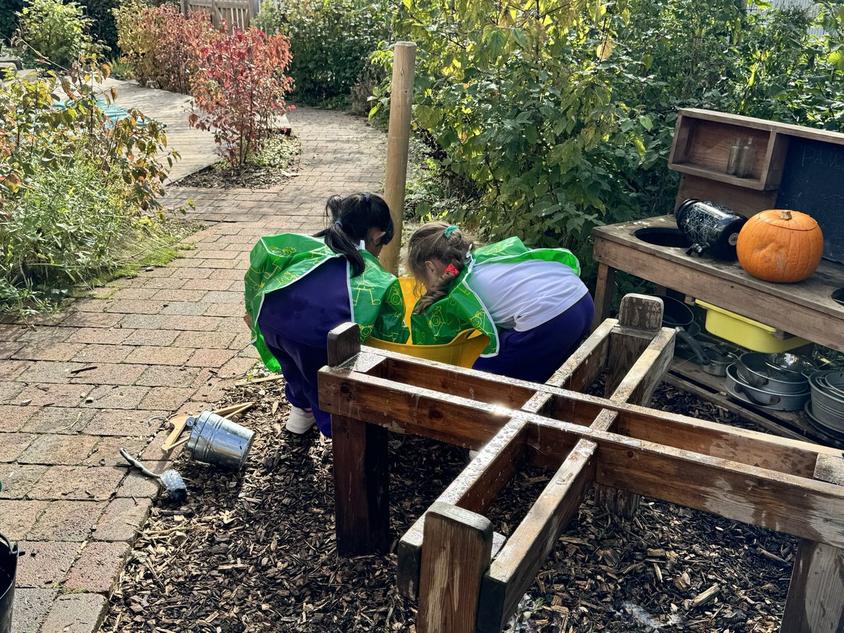 SuttonHighEYFS's tweet image. Collaboration is our superpower. @SuttonHighGirls @GSAUK @GDST