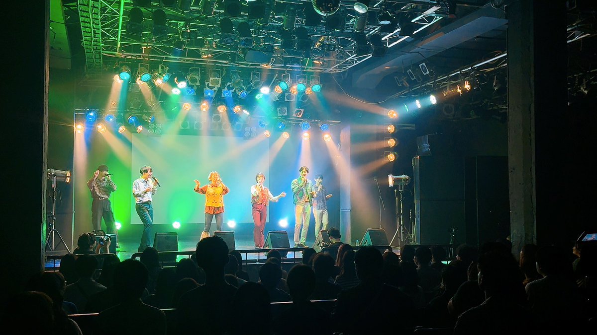 JAM25th (@jam_25th) on Twitter photo 【J A M 2 5 t h】
\25th Anniversary Live/
The Boogie City
( <a href="/BoogieCity_SCS/">The Boogie City</a> )
🎶ただいま演奏中です🎶
配信でのご観覧をご希望の方はこちら⬇️
twitcasting.tv/c:ajaa_acappel…
#JAM25th #JAM2024 #JAM #アカペラ 【J A M 2 5 t h】
\25th Anniversary Live/
The Boogie City
( <a href="/BoogieCity_SCS/">The Boogie City</a> )
🎶ただいま演奏中です🎶
配信でのご観覧をご希望の方はこちら⬇️
twitcasting.tv/c:ajaa_acappel…
#JAM25th #JAM2024 #JAM #アカペラ