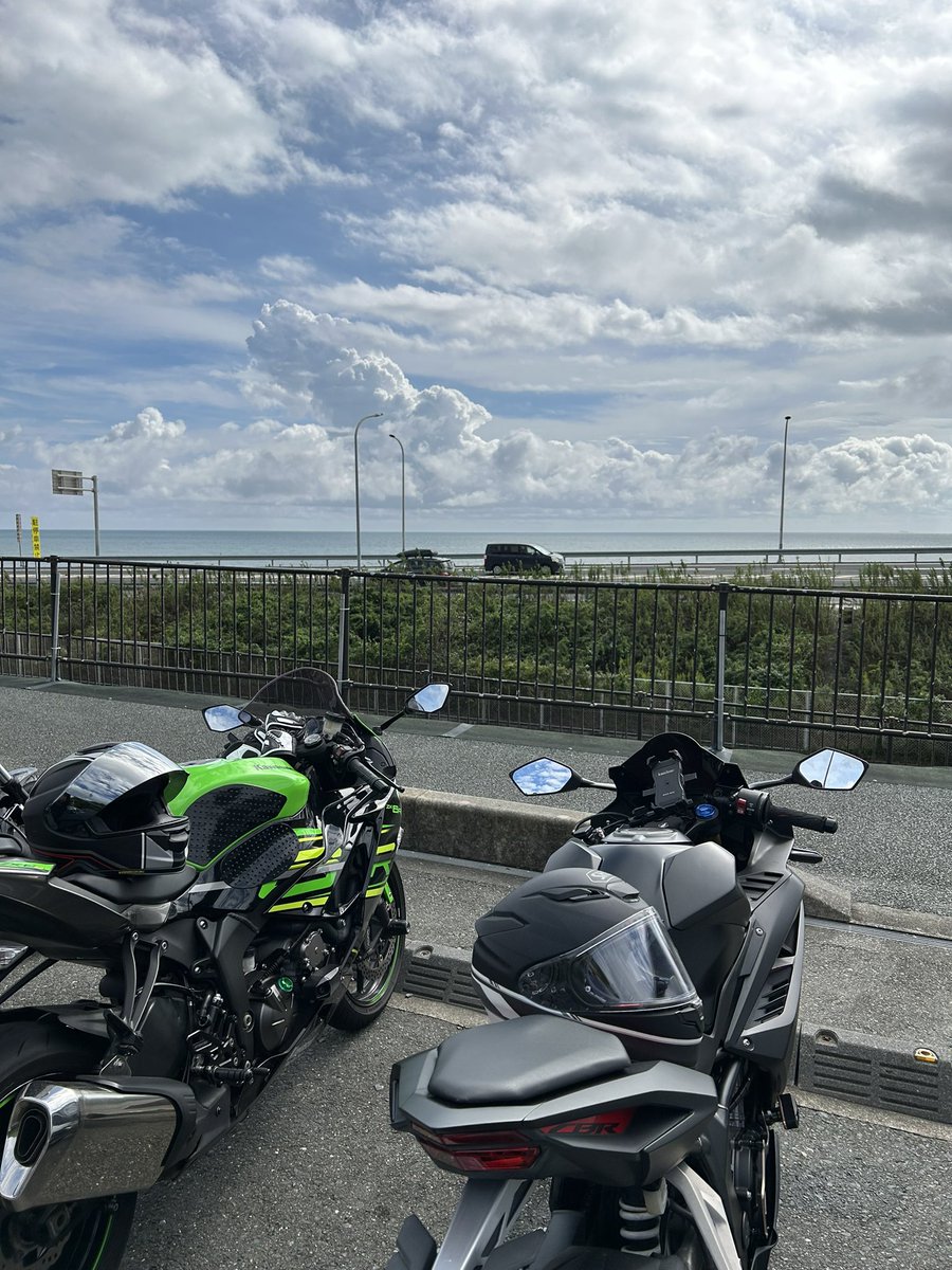 hatahata617's tweet photo. オレンジロードからの潮見坂
オレンジロードまた行きたいな https://t.co/WdaXmXjVvi