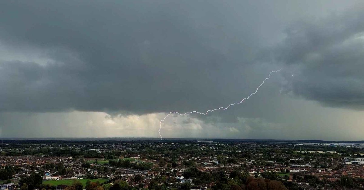 StormTrackUK_'s tweet photo. Here's our winner for September's photo of the month! A beautiful lightning strike captured by @MetWatchUK

Thanks to everyone who participated in September's photo of the month! Join our discord to participate in future photo of the month events (link in bio). https://t.co/zFfr6R8KPD