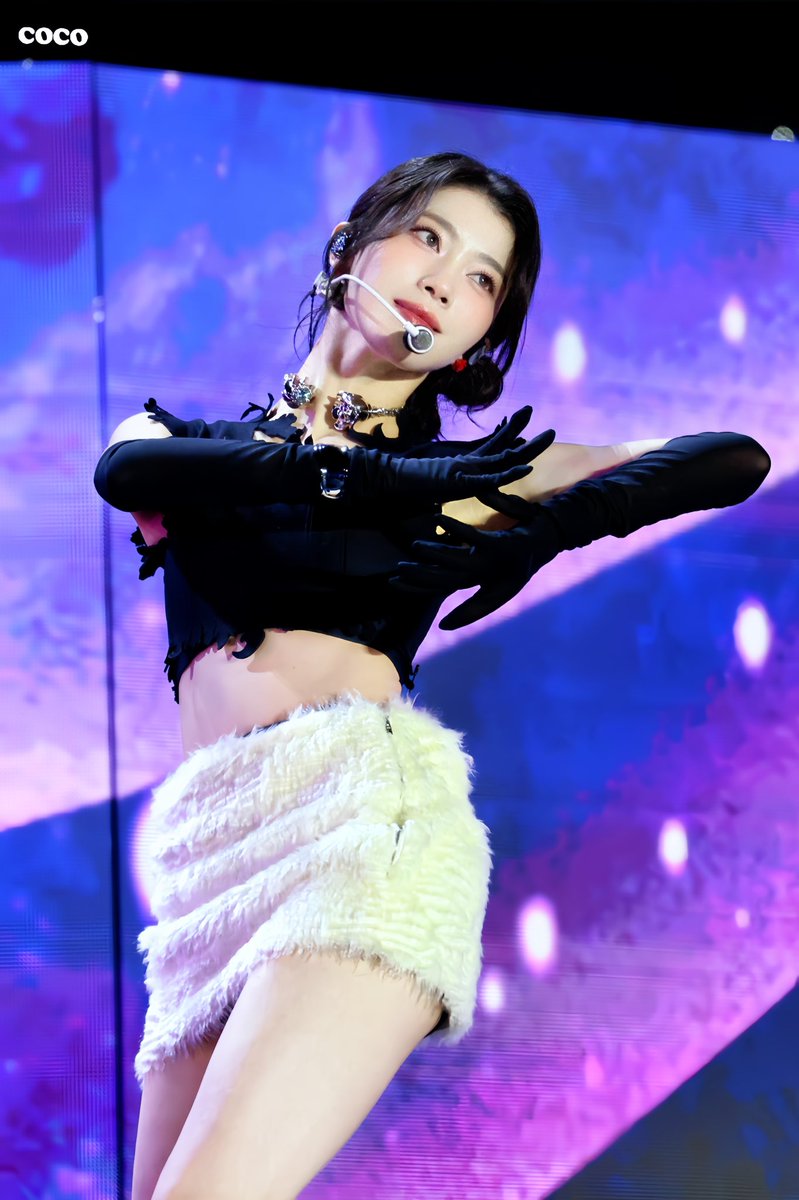 coco4J's tweet photo. 241019 드림콘서트

신..

#케플러 #Kep1er
#샤오팅 #沈小婷 https://t.co/a2QG5ODE8L