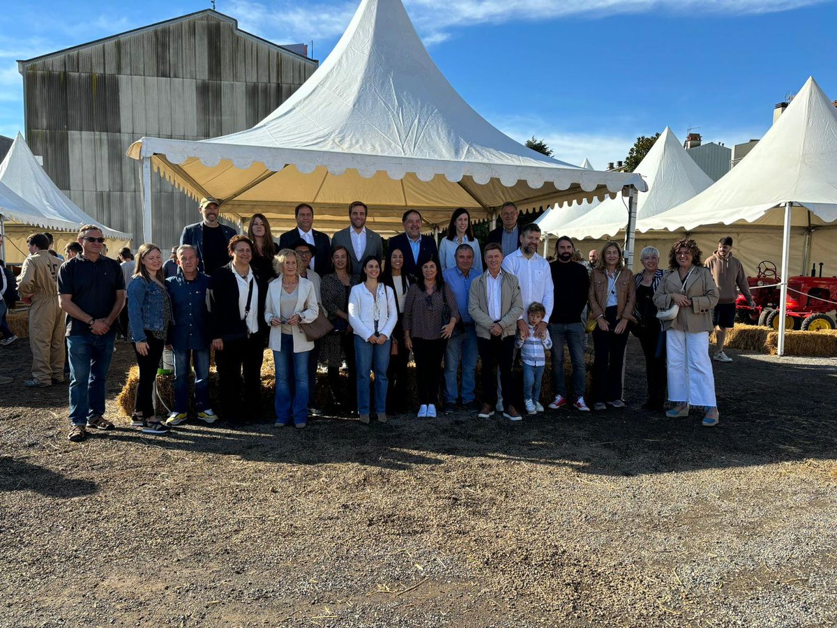 DiputacioGirona's tweet image. 🐮 Participem a la 13a Fira de la Llet i XXXVII Festa de Sant Galderic de #VilobídOnyar.
🗓️17, 18, 19 i 20 d’octubre
🥛🧀🎶Amb activitats lúdiques i culturals relacionades amb el món de la #llet.
✅Hi participa el diputat de #CulturaDdGi, Jordi Camps 
👀El programa 👉