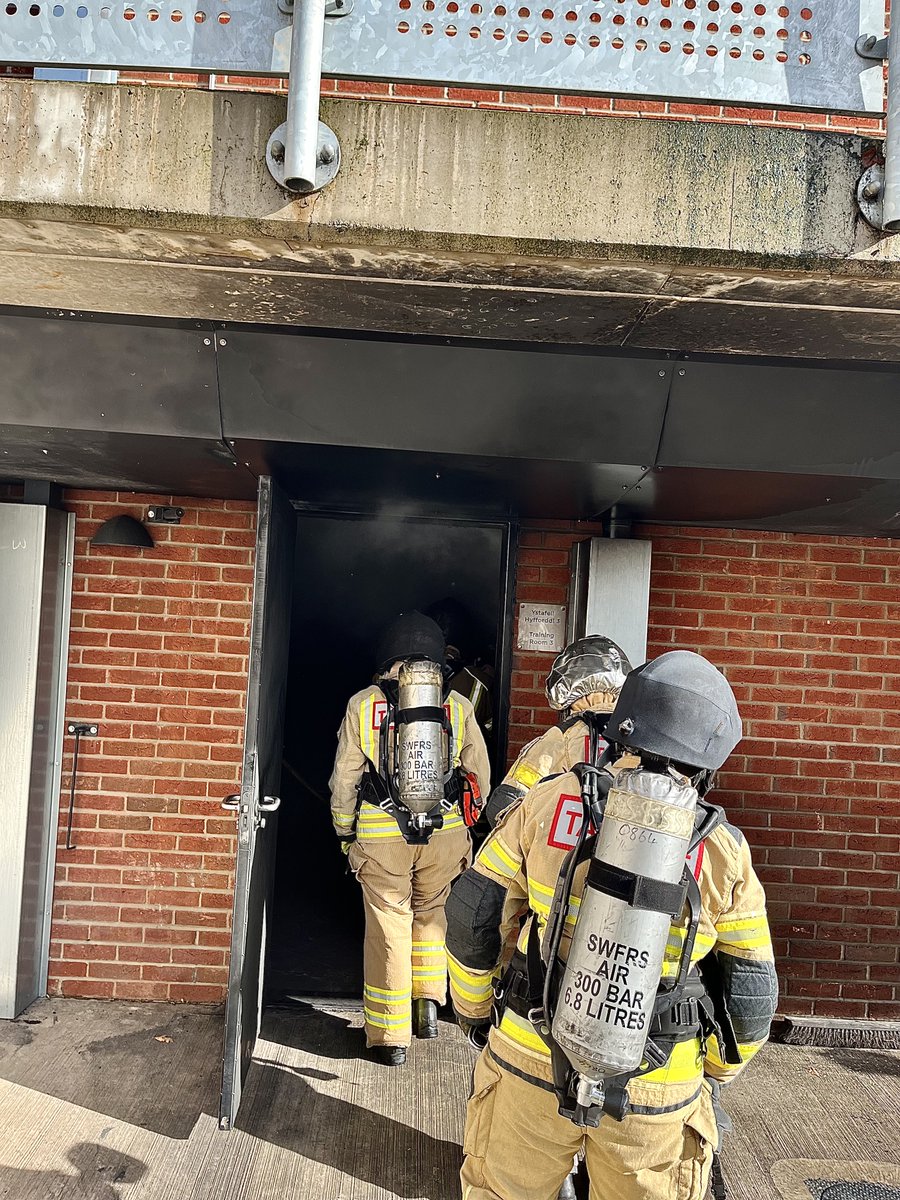 SWFireandRescue's tweet photo. 💜📸 Non-operational breathing apparatus workshop. 

🚒 Delegates had the opportunity to experience the real fire training facility at Cardiff Gate Training and Development Centre. https://t.co/CB8XDW8cEd