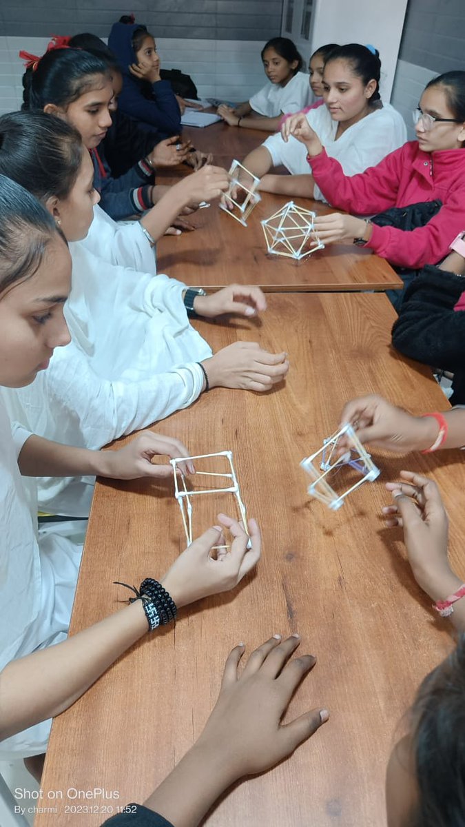 RespireLearning's tweet image. You asked:
In #STEMeducation, How do you incorporate maths subjects in Hands-on #learning practice?

Us, @RespireLearning :
Let me show you how. ⤵