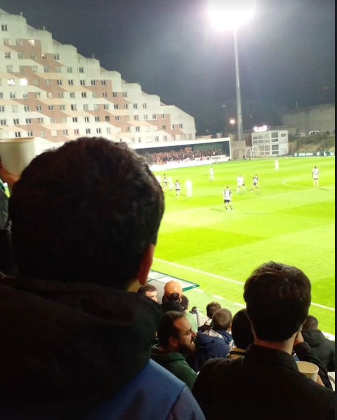 Martov's tweet photo. à ceux et celles qui parlent d'un désamour envers le football, j'ai emmené hier soir mon second fils, 12 ans, autiste, voire un match à Bauer @RedStarFC ... je vous assure qu'il n'y a aucun soucis à se faire :) #dadpool #fuckautism https://t.co/c6nHnUcnWw