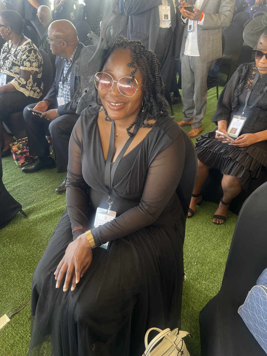 I’m not sure what Govenor Tito would think of all this pomp and fanfare,
Simple man that he was…🤦🏿‍♀️

That said,
He once cancelled a meeting last minute,
&amp; I joked and said you should have told me earlier - I’m all dressed up now and waiting,
&amp; He laughed &amp; said, dressed up?
You?