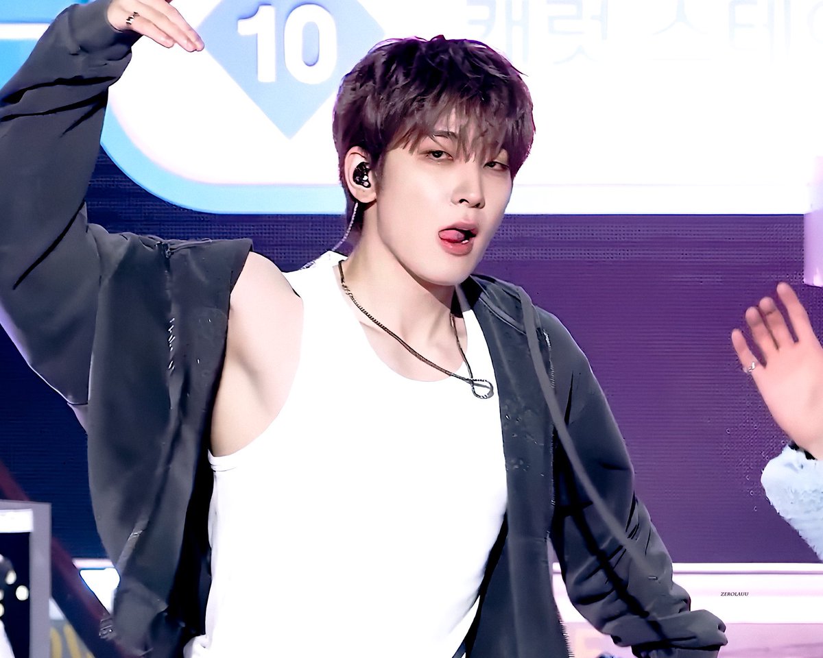 heybabydeul's tweet photo. JEON WONWOO!!!!!!!!!!! 😭 https://t.co/FS01dTxN70