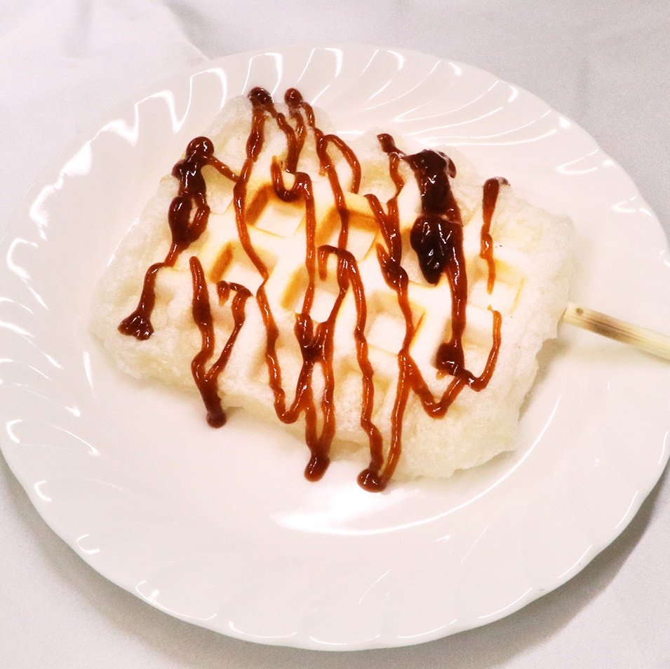 🌕️メニュー公開2日目✨️
〜モッフル常設メニュー〜
「BBQソース」
しょっぱい物が食べたい方に！
砂糖醤油に並ぶご飯系モッフルです😋🍴