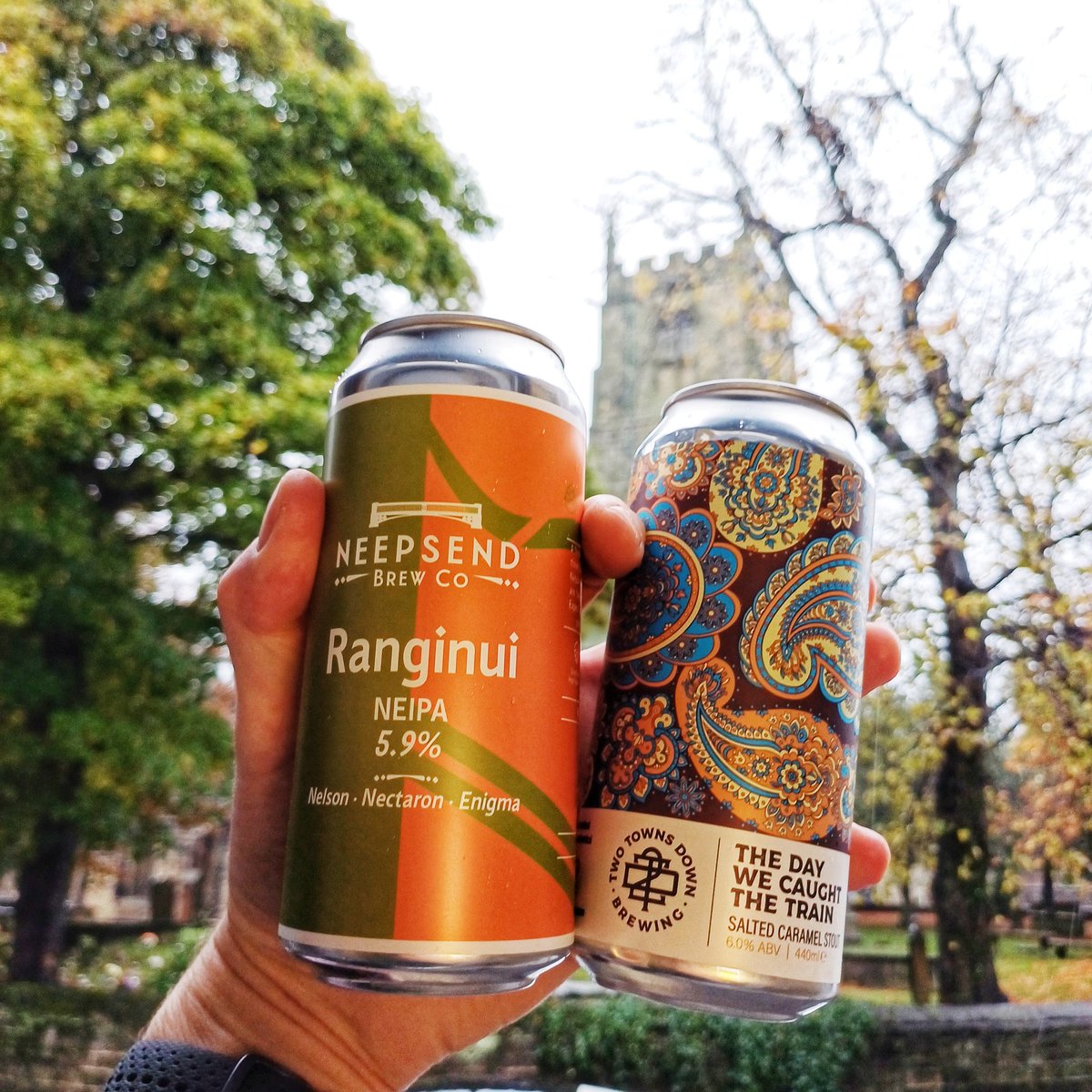 A couple of returning favourites this morning.
A full bodied super juicy NEIPA from @neepsendbrewco
Super tasty Salted caramel stout from one of my new favourite breweries, @twotownsdown
Open now until 5pm for weekend bevvies.
 #barnsleyisbrill  #sheffieldissuper #shoplocal