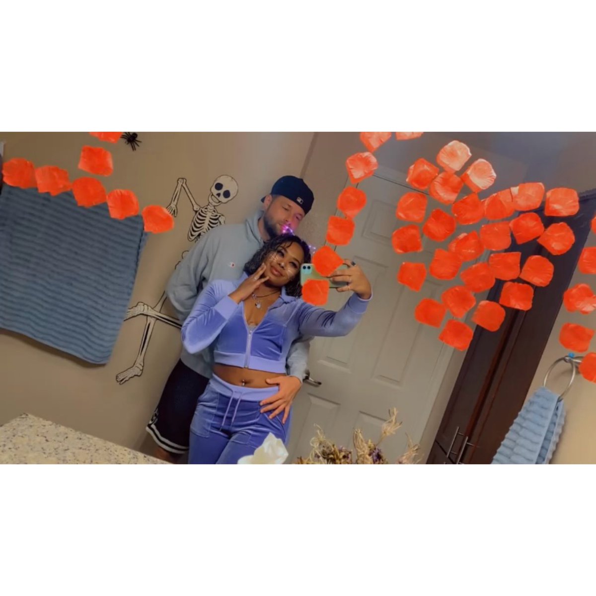 MoonChildTeryn's tweet image. Let’s recreate October 18,2023 a date ill never forget  🖤🗝️🗝️ #october #18 #movingintogether #1year #key #florida #dallas #couplegoals