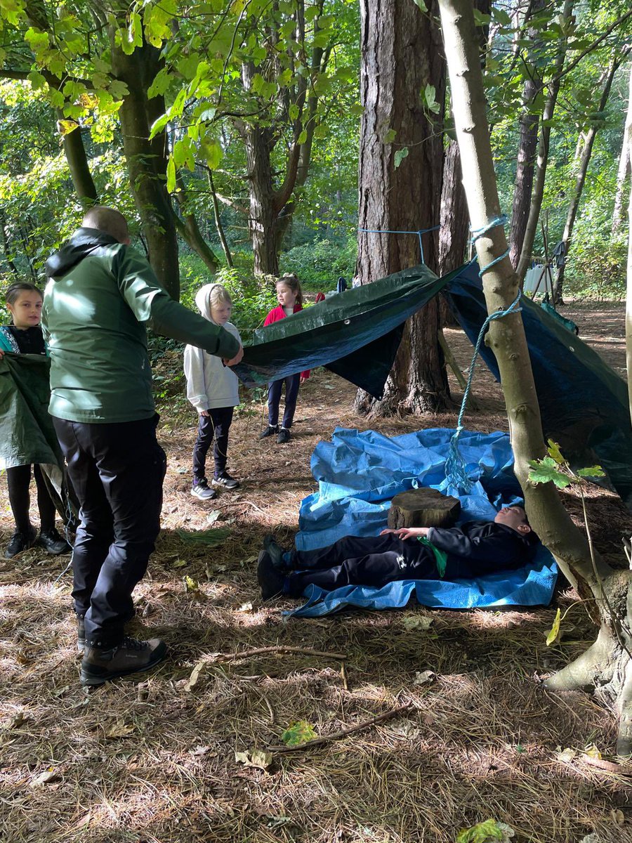 ValewoodPrimary's tweet photo. Team 4 👫 at #ForestSchool 🪵🍁🌳exemplifying our #VPSValues & our #FireWaysToWellbeing
👀 Take Notice
👫Connect
🤲🏼 Give
🤸🏻♀️Stay Active
🙂 Keep Learning
Teamwork; justification; collaboration; evaluation…#TalkForLearning ⭐️👫✔️
@MerseyViewTrust #ForEveryoneTheBest 💕 https://t.co/pTf5hxkXLF