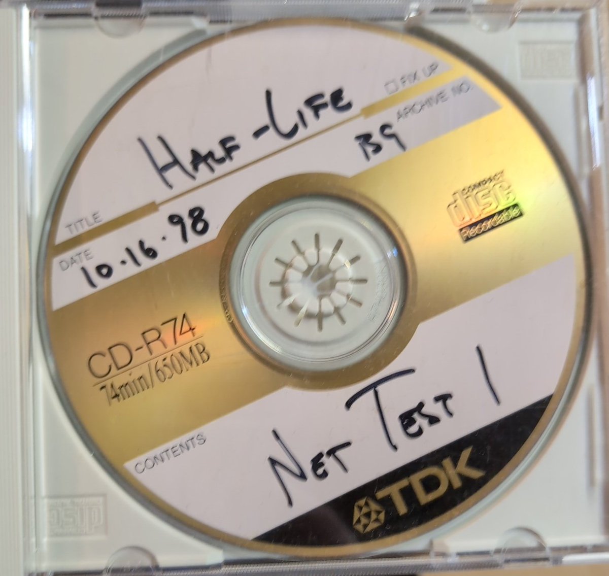 ubahs1337's tweet photo. Hahahaha, another Half-Life 1 beta CD, 10-16-98 B9 Net Test 1.

In the rat dookie box with a few other gems...

...need to go wash my hands. https://t.co/FsBoxtfCaB