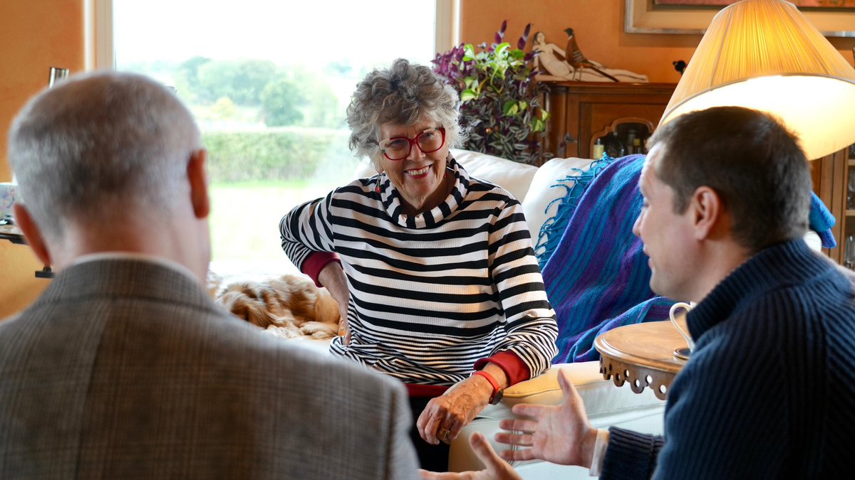 Robert Jenrick tweet media