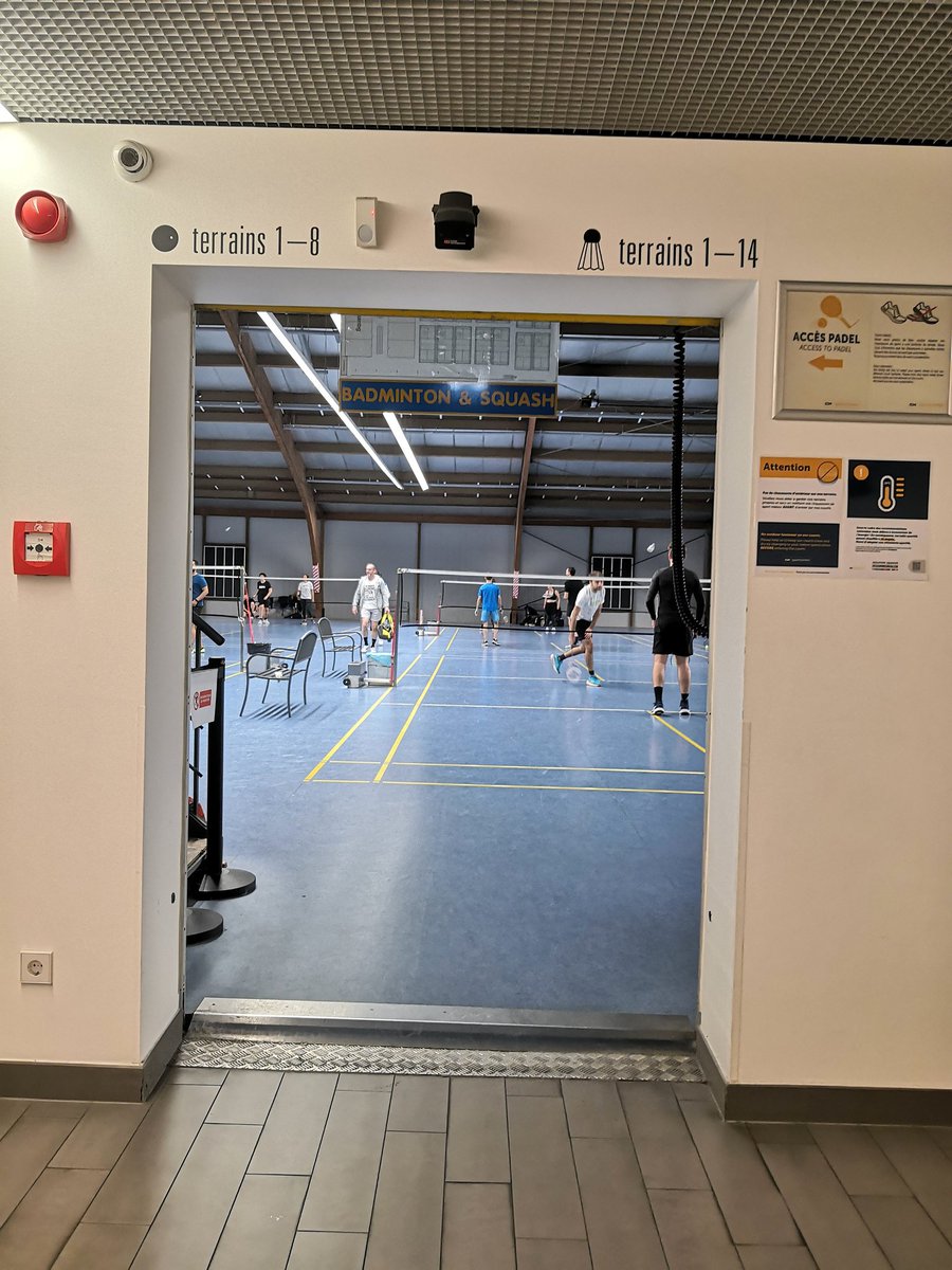 Geoff_OConnell's tweet image. Time to get the racket out again, winter is here... #luxlife #Luxembourg