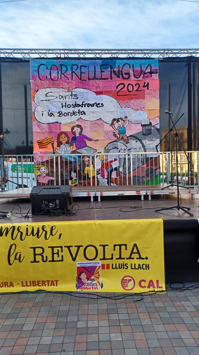 secretariat_shb's tweet photo. ✨️Us esperem al #CorrellenguaSHB! Una jornada festiva i popular en defensa de la llengua i cultura catalanes! 
🥁Què hi trobareu?
Activitats infantils, cultura popular, entitats, música, poesia, reivindicació...
Ens trobareu a la rambla de #Sants! https://t.co/hDUoAX8F8y