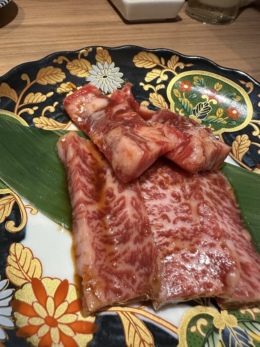 ryochin327's tweet photo. タン、タン、ハラミ🐂 https://t.co/dwVL2cjoLZ