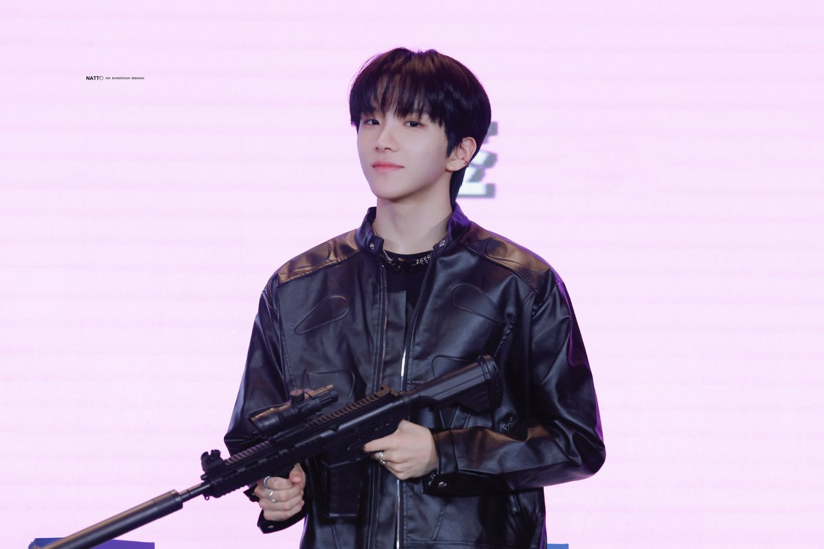 241019

#운학 #ウナク #WOONHAK 
#보이넥스트도어 #BOYNEXTDOOR