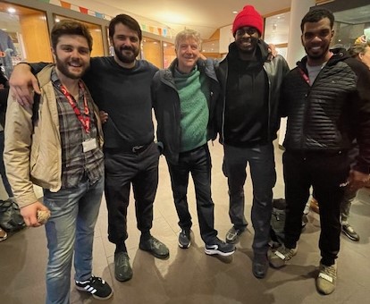 Delighted to meet up with four of my former students – Martin Quinn, Rhys Rusbatch, Daniel Adeosun and Caleb Roberts - appearing in The Comedy of Errors at Shakespeare’s Globe. Well done, guys! Exuberant work!