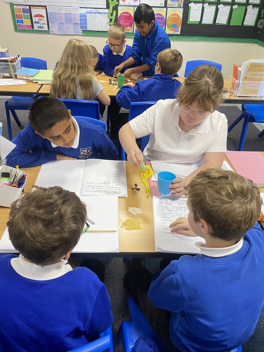 latimerprimary's tweet image. #ClassVC have used their knowledge of ‘Evolution and Inheritance’ to investigate how different beak sizes could help finches to adapt and survive , linked to Charles Darwin’s theory of evolution #LatimerScience