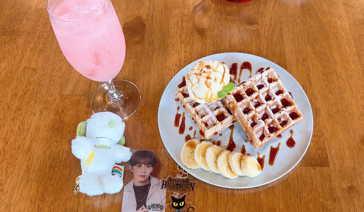 Hfthjiddrg's tweet photo. やほ‼️
実はもってぃーの誕生日の日にね
ワッフル食べに友達とカフェに行ってきたの‼️
スヌーピー好きだから
一緒に連れて行った♡
#IMP. #PINKY.
#awesomeCafe https://t.co/ZxDVoVsViH