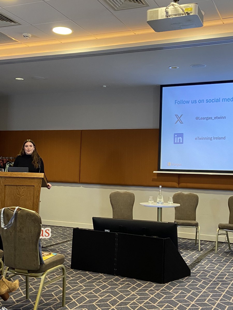 <a href="/Leargas_etwinn/">eTwinning Ireland</a> <a href="/leargas/">Léargas</a> <a href="/Deirdre_Finlay/">Deirdre Finlay</a> @Únakehily #eTwinning national conference 2024 #Dublin #Wellbeing #school #student 
Lovely welcome.