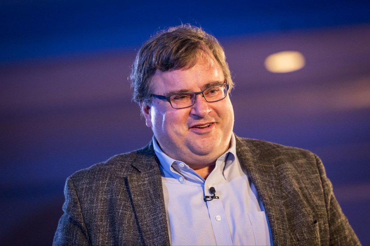 ActionableMind's tweet photo. Your 9-to-5 job is dying.

By 2034, it'll be extinct.

That's Reid Hoffman's latest prediction – the founder of LinkedIn who predicted the rise of social media in 1997.

Here's what he said next: https://t.co/Hlw1P4gWhi