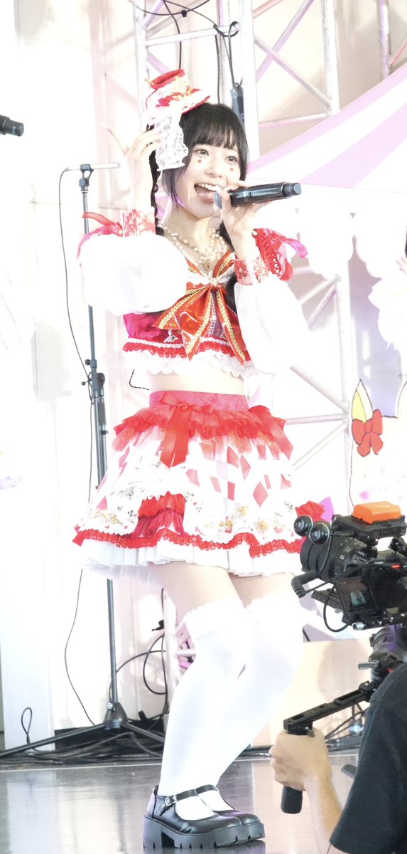 あやの tweet media