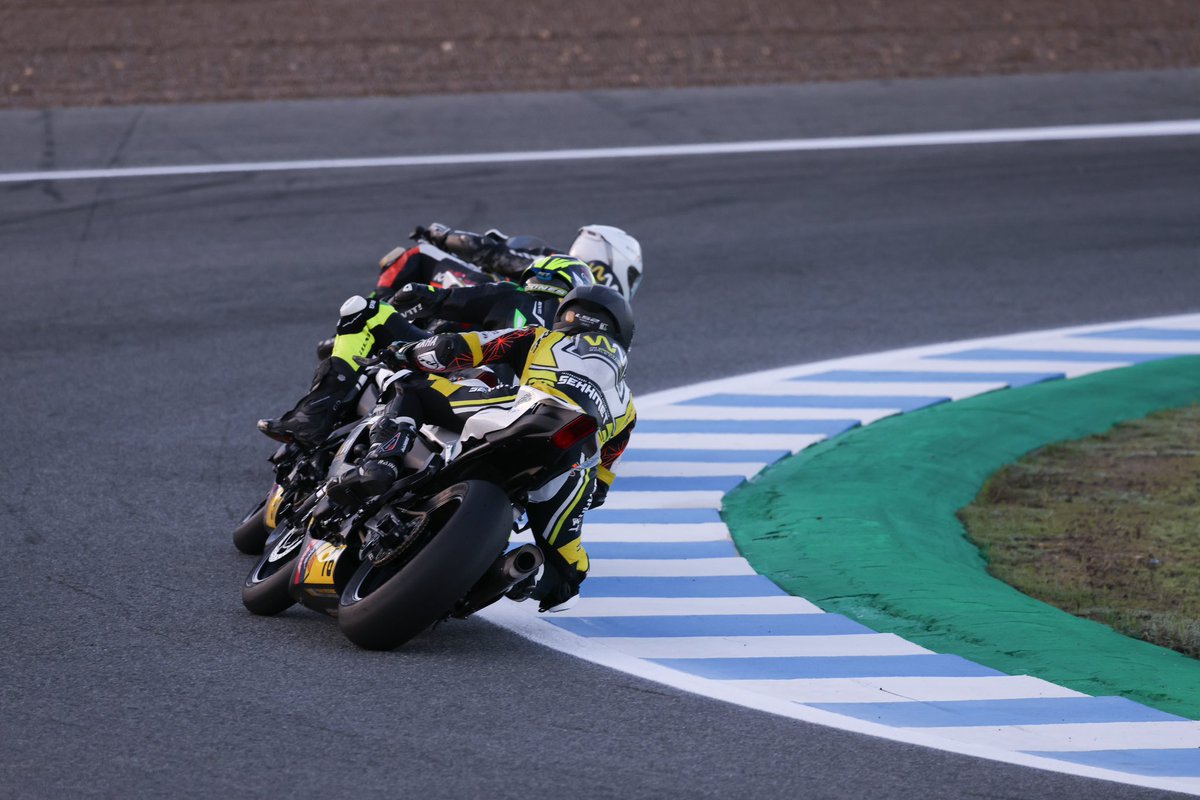 #WorldWCR Race 1 coming up in 30 minutes ⏱️ 

Tune in LIVE &amp; FREE on YouTube 📺🔗 youtube.com/@worldwcr?si=K…

#SekhmetRacing #Jerez 🇪🇸