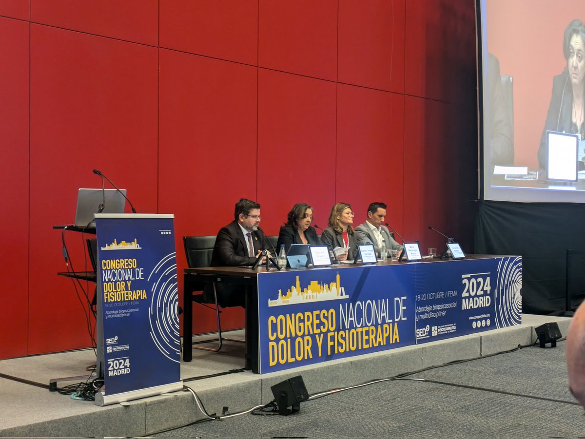 "Juntos somos más fuertes!!". Gracias <a href="/amdaraujo13/">Aurora_Araujo #YoSoyFisioMad</a> y <a href="/cfisiomad/">CP Fisioterapeutas Madrid | #somosloquenecesitas</a> por este Congreso Nacional de Dolor y Fisioterapia. 

La necesidad de sumar entre todos y aportar lo mejor de cada profesión a los pacientes con dolor.