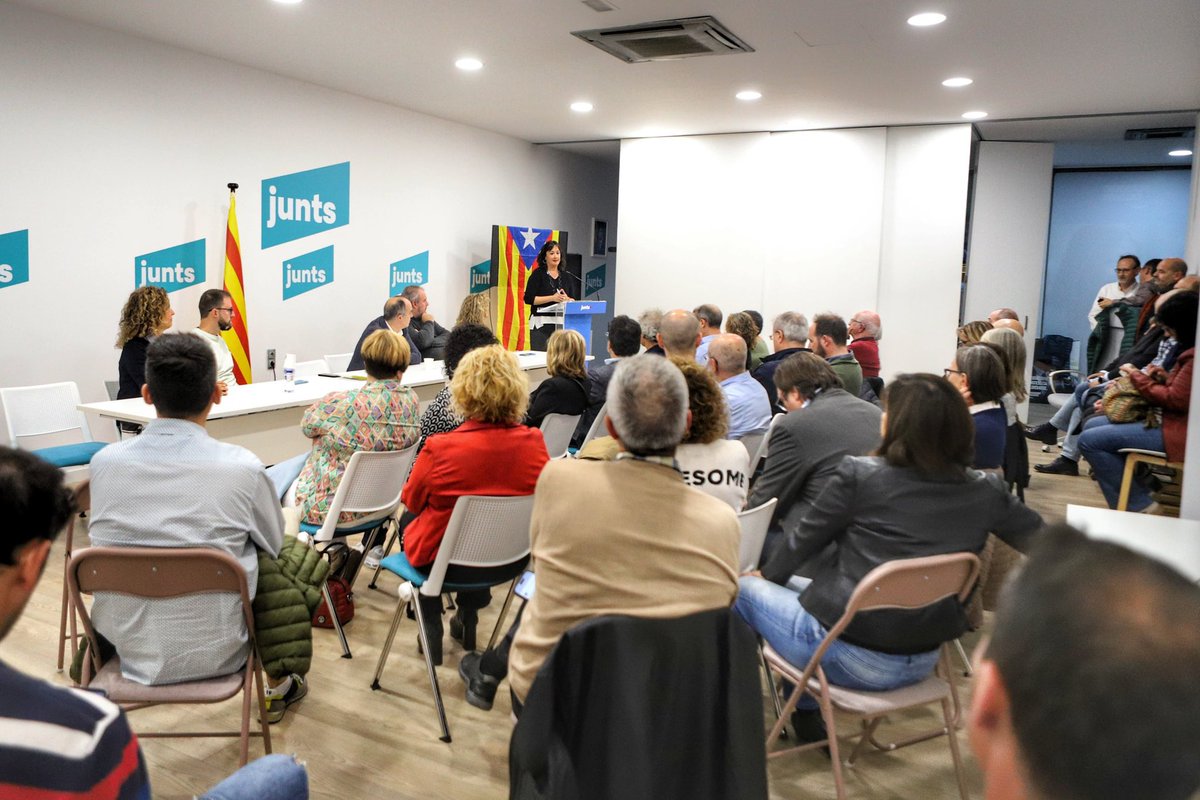 JuntsPla's tweet photo. 🙌 A punt pel Congrés de @JuntsXCat a #Calella.
✅ Ahir  vam celebrar l’assemblea de @JXCatTdLleida per preparar el Congrés i fer balanç de la feina feta a càrrec @feliu_anna 
🗣️ Ens va acompanyar a la trobada el SG @jordi.turull 
Des de @juntsplaurgell estem preparats! https://t.co/9Tb2d4G1Z4