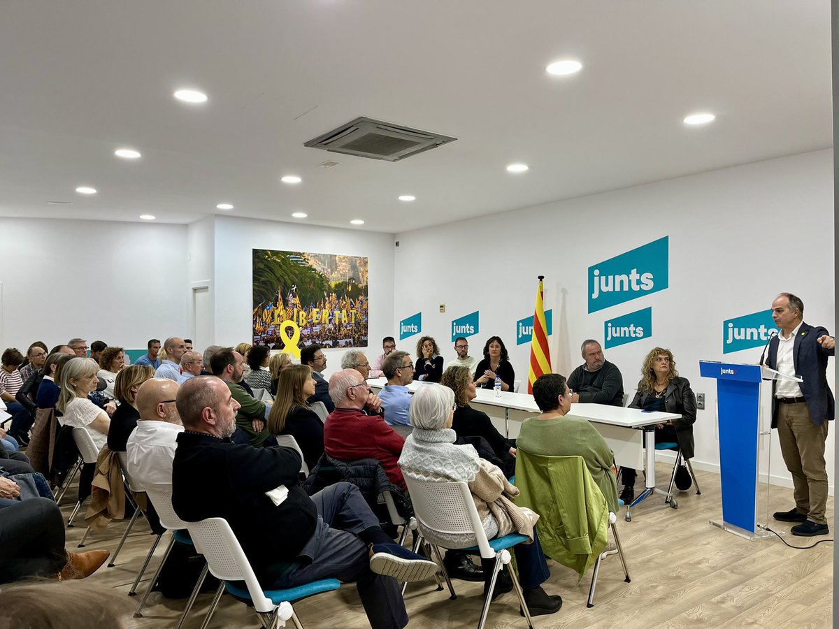 JuntsPla's tweet photo. 🙌 A punt pel Congrés de @JuntsXCat a #Calella.
✅ Ahir  vam celebrar l’assemblea de @JXCatTdLleida per preparar el Congrés i fer balanç de la feina feta a càrrec @feliu_anna 
🗣️ Ens va acompanyar a la trobada el SG @jordi.turull 
Des de @juntsplaurgell estem preparats! https://t.co/9Tb2d4G1Z4