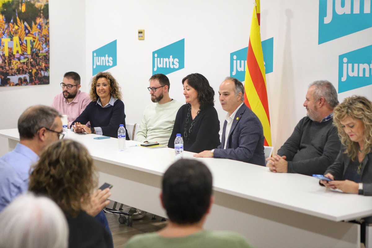JuntsPla's tweet photo. 🙌 A punt pel Congrés de @JuntsXCat a #Calella.
✅ Ahir  vam celebrar l’assemblea de @JXCatTdLleida per preparar el Congrés i fer balanç de la feina feta a càrrec @feliu_anna 
🗣️ Ens va acompanyar a la trobada el SG @jordi.turull 
Des de @juntsplaurgell estem preparats! https://t.co/9Tb2d4G1Z4